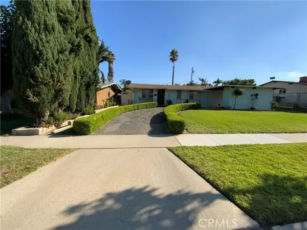 Corona, CA 92879,922 E Francis ST