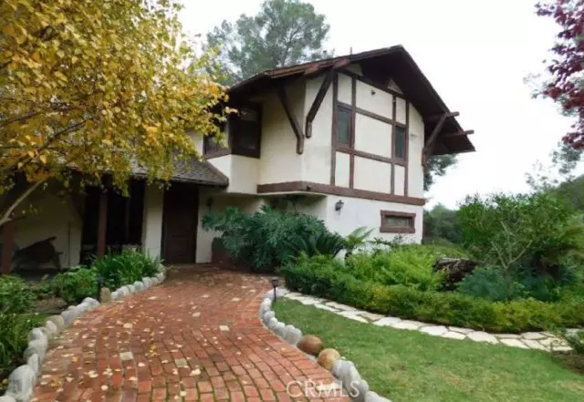 21122 Hillside DR, Topanga, CA 90290