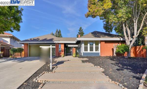 325 Aleut Ct, Fremont, CA 94539