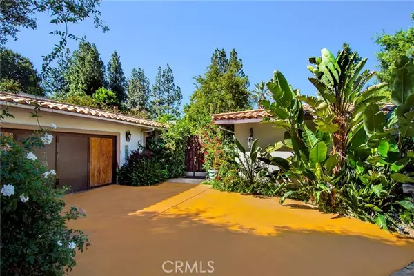 4900 Calvin AVE, Tarzana, CA 91356