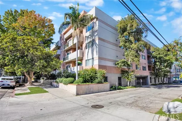 14245 Dickens ST 302, Sherman Oaks, CA 91423