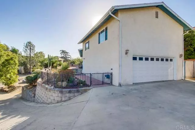 8910 Lakeview RD, Lakeside, CA 92040