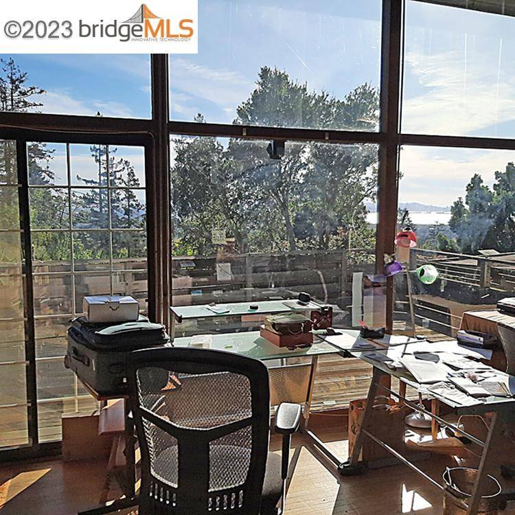 Berkeley, CA 94708,2325 Oak St