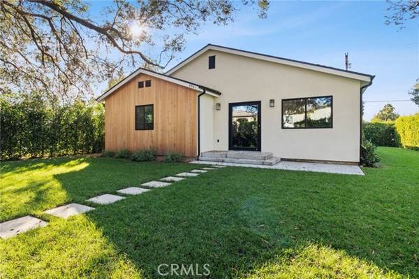 4961 Agnes AVE, Valley Village, CA 91607