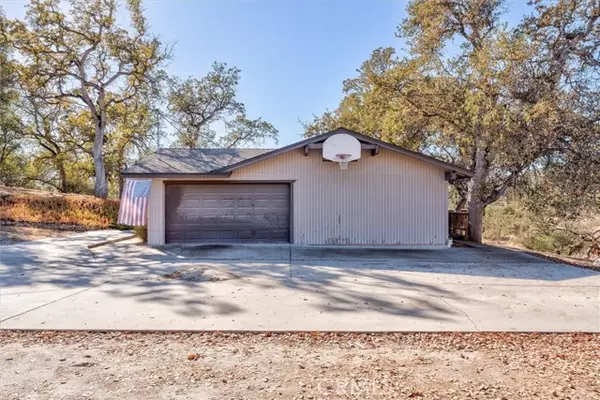 Coarsegold, CA 93614,29150 Acorn CT