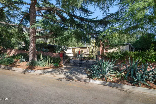 3000 Santa Rosa AVE, Altadena, CA 91001