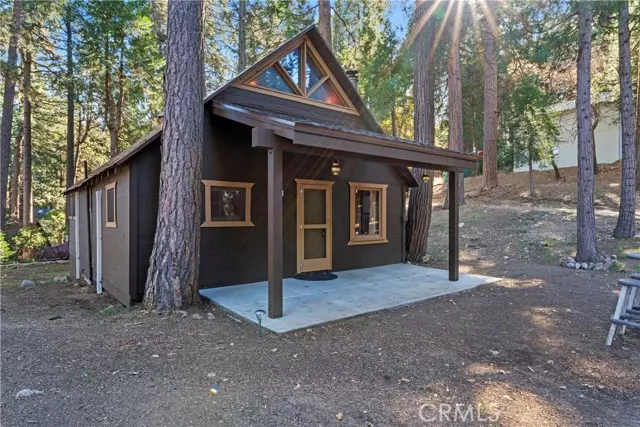 1021 Mars WAY, Crestline, CA 92325