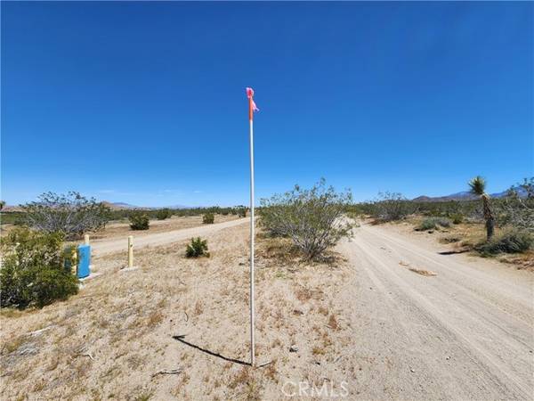 2 AC Foothill RD, Lucerne Valley, CA 92356