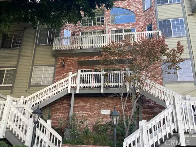 2677 Centinela AVE 403, Santa Monica, CA 90405