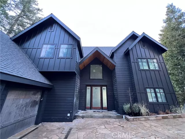 654 Cumberland DR, Lake Arrowhead, CA 92352