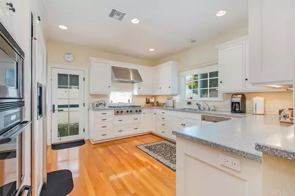 Coronado, CA 92118,958 A AVE
