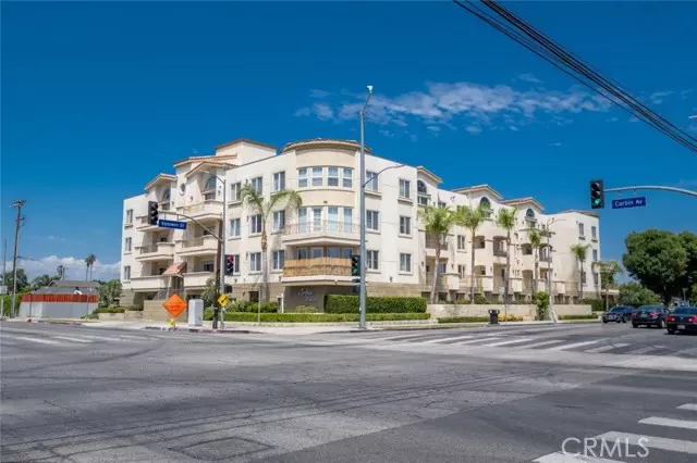 6800 Corbin AVE 106, Reseda, CA 91335