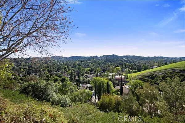 Woodland Hills, CA 91364,22254 Dumetz RD