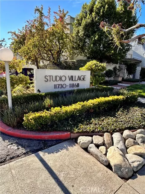 Studio City, CA 91604,11842 Moorpark ST D