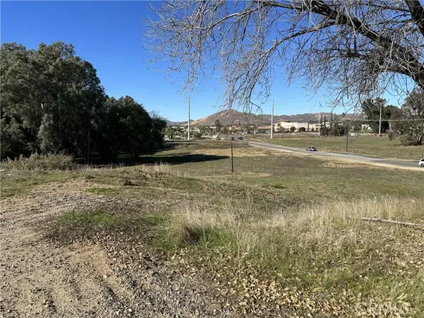 Lake Elsinore, CA 92532,0 Dexter AVE