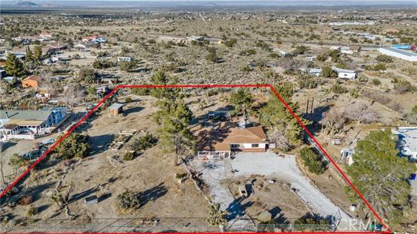 590 Smoketree RD, Pinon Hills, CA 92372