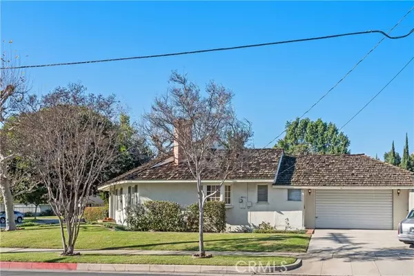 San Marino, CA 91108,2855 Duarte RD