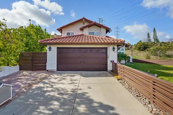 Bonita, CA 91902,600 Redlands PL