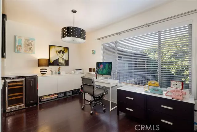 2002 4th ST 304, Santa Monica, CA 90405