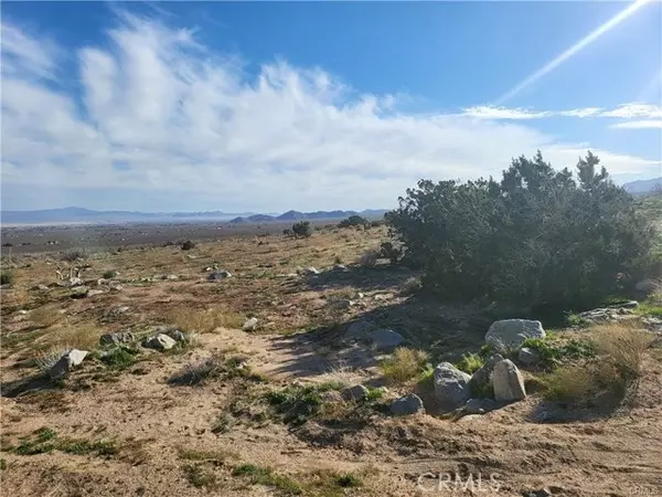 Lucerne Valley, CA 92356,0 Powerline Rd