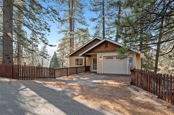 Crestline, CA 92325,22989 Cedar WAY