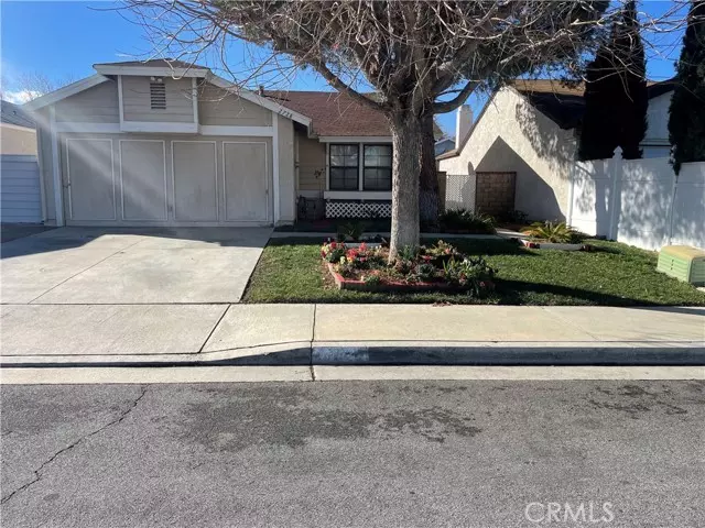 2728 Juniper DR, Palmdale, CA 93550