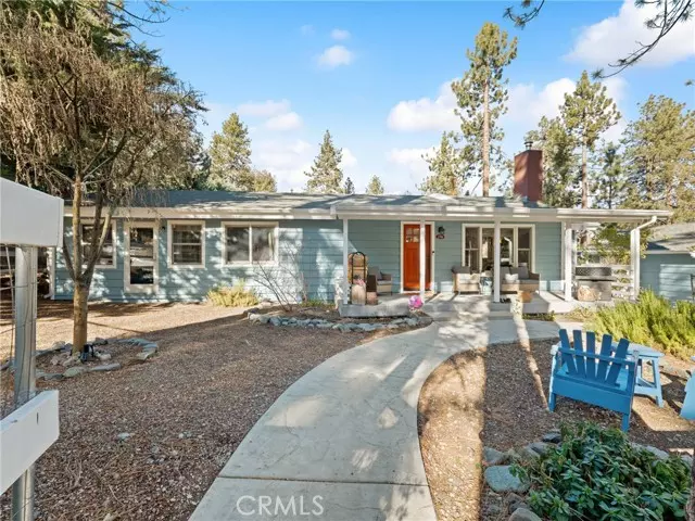 1708 Blackbird RD, Wrightwood, CA 92397