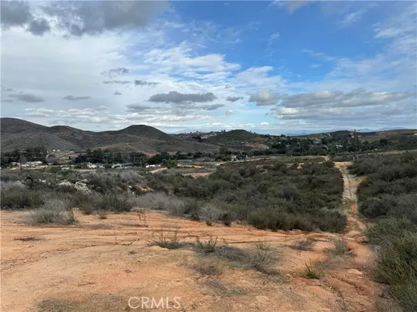 Menifee, CA 92584,17 Orange