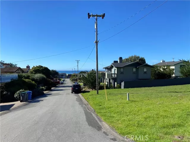 395 Ivar ST, Cambria, CA 93428