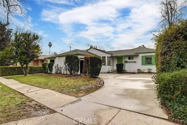 Tarzana, CA 91335,18406 Delano ST