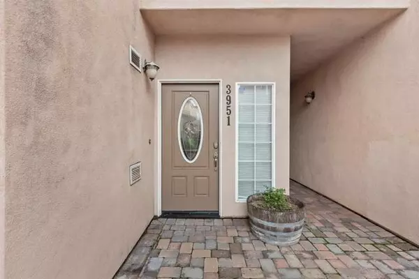 San Diego, CA 92109,3951 Riviera DR