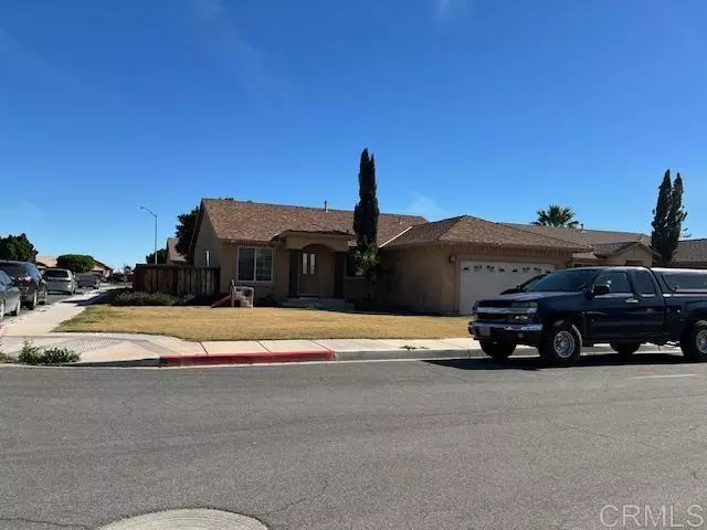 1324 River DR, Calexico, CA 92231