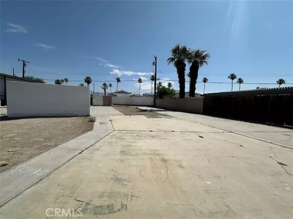 32060 Oakland, Thousand Palms, CA 92276