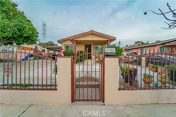 6708 Hollenbeck ST, Huntington Park, CA 90255