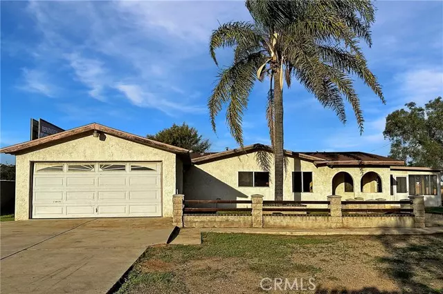 8457 Lakeview AVE, Riverside, CA 92509