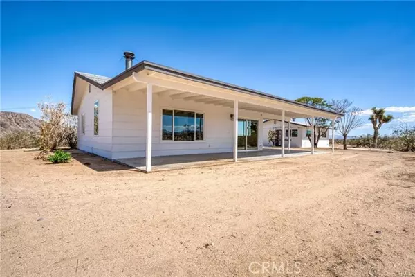 Landers, CA 92285,1880 Road Runner LN