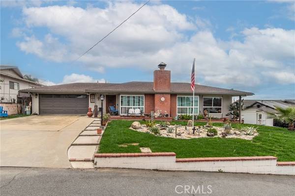 35585 Mountain View LN, Yucaipa, CA 92399