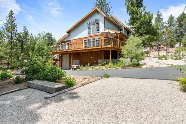 453 Cienega RD, Big Bear Lake, CA 92315