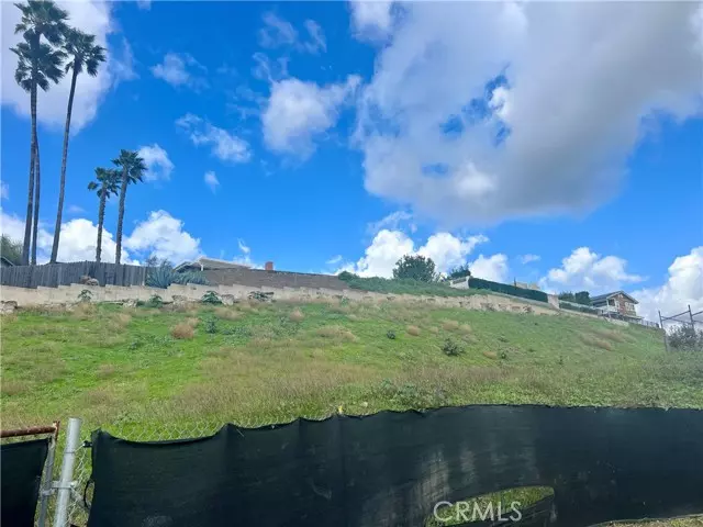 Santa Ana, CA 92705,19351 Lemon Hill DR
