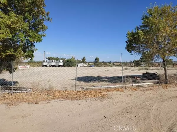 Phelan, CA 92371,4175 Warbler RD