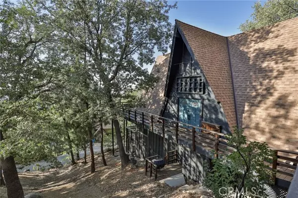 28930 Banff DR, Lake Arrowhead, CA 92352