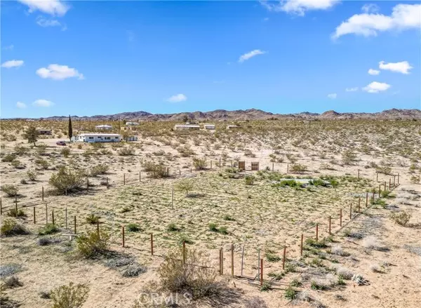 Landers, CA 92285,0 Acoma TRL