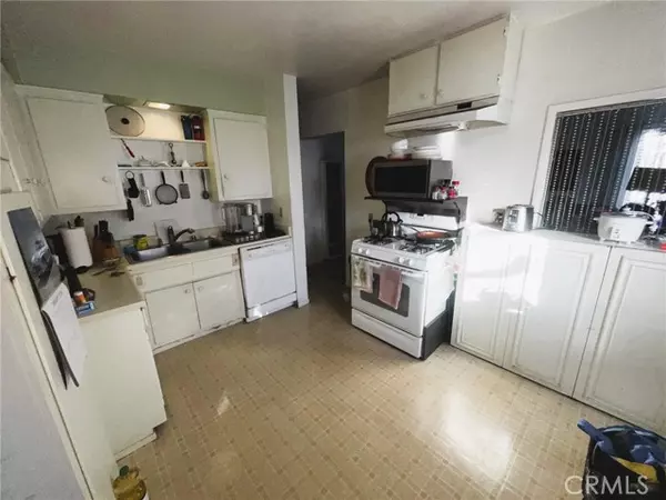 Lawndale, CA 90260,4214 W 169th ST