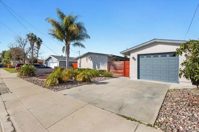 6836 Century ST, La Mesa, CA 91942