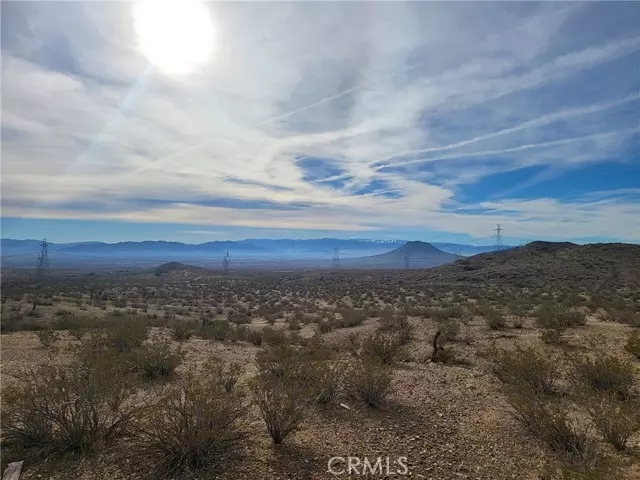 Victorville, CA 92394,0 W Boulder Rd 0472-231-25-0000