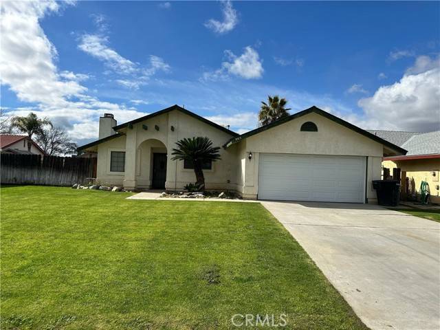 985 Davis AVE,  Mc Farland,  CA 93250