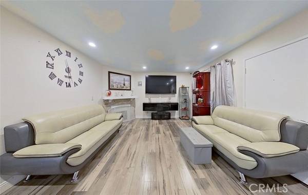 8570 Chapman AVE C, Stanton, CA 90680