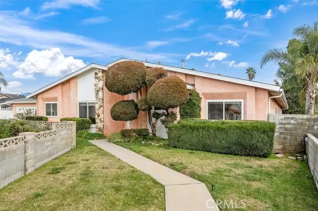 11438 De Celis PL, Granada Hills, CA 91344