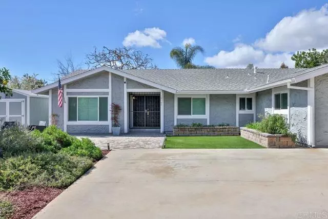 10938 Fury LN, La Mesa, CA 91941