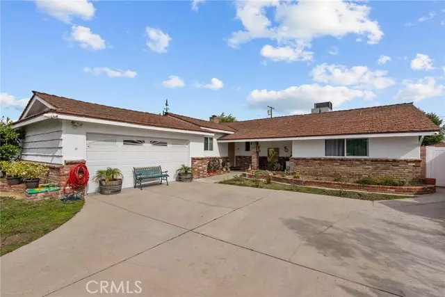 10424 Montgomery AVE, Granada Hills, CA 91344